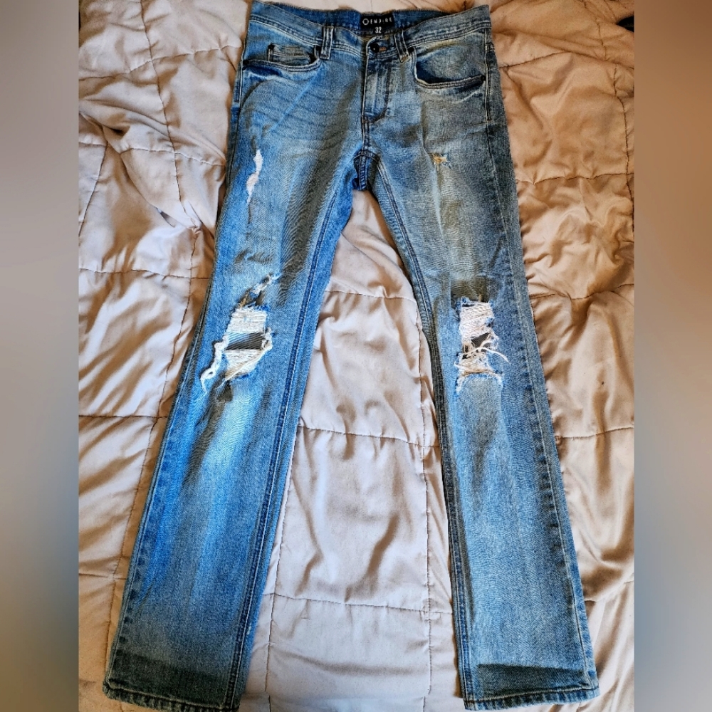 Empyre Jeans light blue ripped size 32